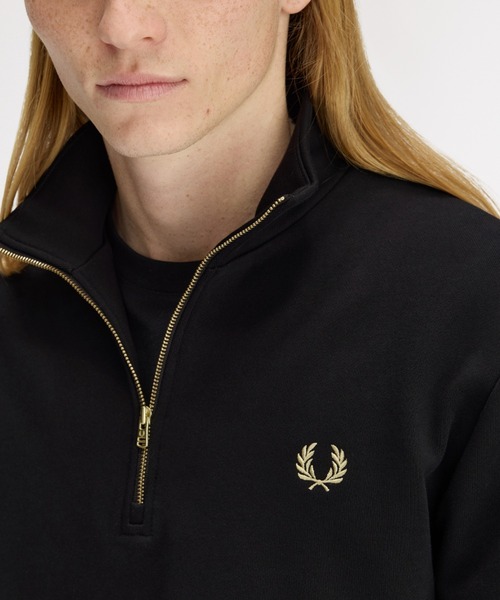 FRED PERRY ストライプベロアシャツ ハーフジップ Stripe Tape Half Zip Sweatshirt(S 90A：BLACK / CHAMPAGNE): | FRED