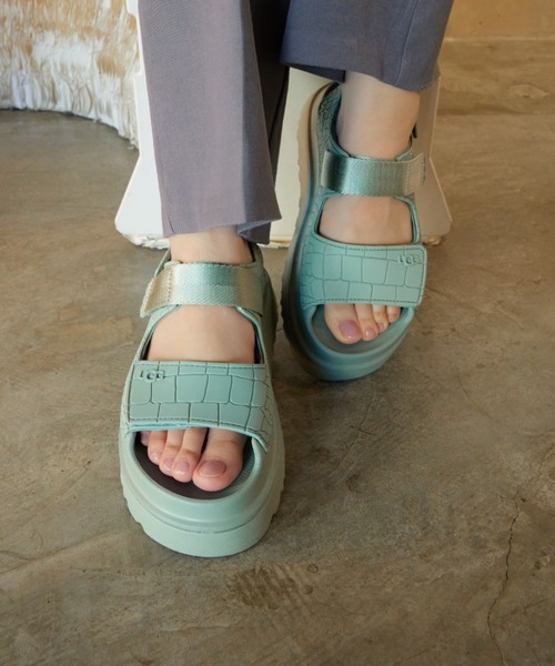 UGG Australia（アグオーストラリア） 厚底 ugg サンダル W GOLDENGLOW