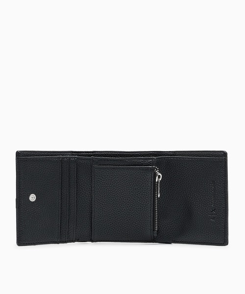 【A/X ArmaniExchange】カウレザー ミニスカート ミニメタルロゴ AXロゴ ミニショルダーバッグ | Armani Exchange