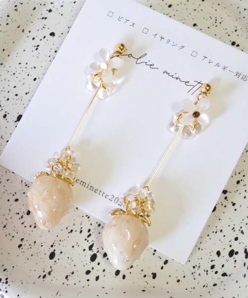 CERCA ピアス jolie minette/ゆらゆら いちご モチーフ ゴールド