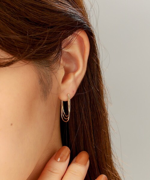COCOSHNIK ピアス K10コンパクト3連チェーン フープピアス