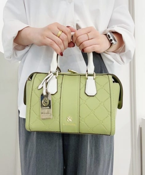 & chouette（アンドシュエット） ボストンバッグ 型押しモノグラム