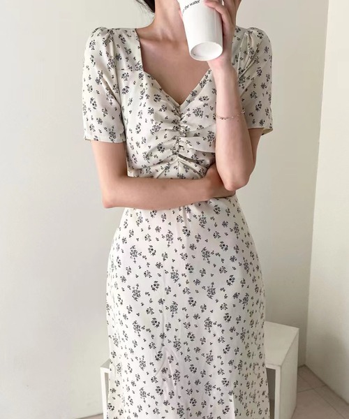 ワンピース バックオープン小花柄ワンピース : ZOZOTOWN Yahoo