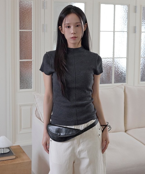 半袖ニット パフスリーブ バックボタン UNE MANSION（ユヌマンション） tシャツ 半袖 ハーフネックセンター