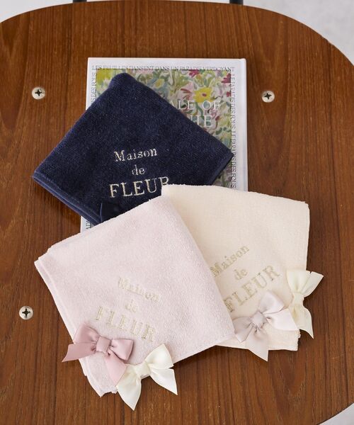 Maison de FLEUR（メゾンドフルール） ハンカチ バイカラーリボン