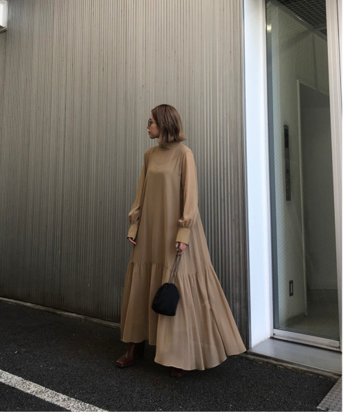 ワンピース airy high neck dress Ameri ワンピース AIRY HIGH NECKED DRESS レディース