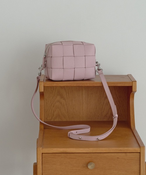 極美品 IACUCCI ベルダS ショルダーバッグ　a737 ベルタ S CERVO（ショルダーバッグ）｜IACUCCI（イアクッチ）の