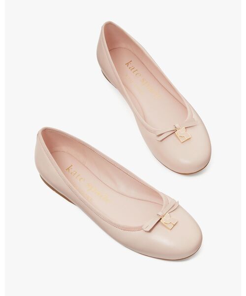 （US発）kate spade new york ダコタチャーム バレエフラット Amazon.com | kate spade new york Women's Dakota Charm Ballet