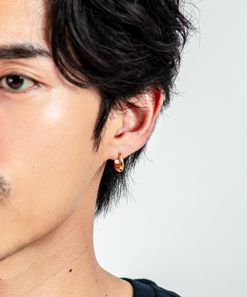 TOM WOOD（トムウッド） ピアス 「TOMWOOD」Liz Huggies ゴールド
