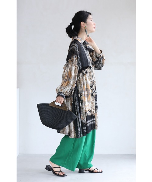 cawaii チュニック ふわりと広がるシアーなスカーフ柄チュニック