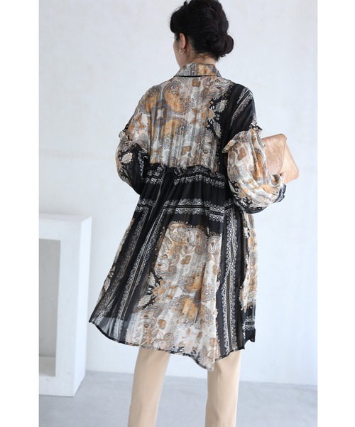 cawaii チュニック ふわりと広がるシアーなスカーフ柄チュニック