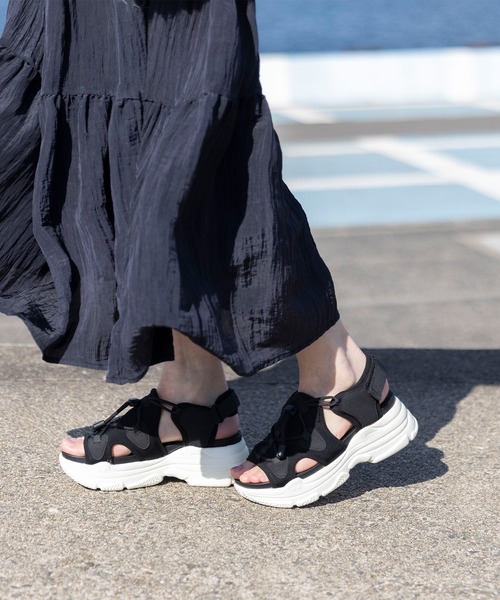 menue（メヌエ） サンダル 「 新色追加 」厚底 スポーツサンダル