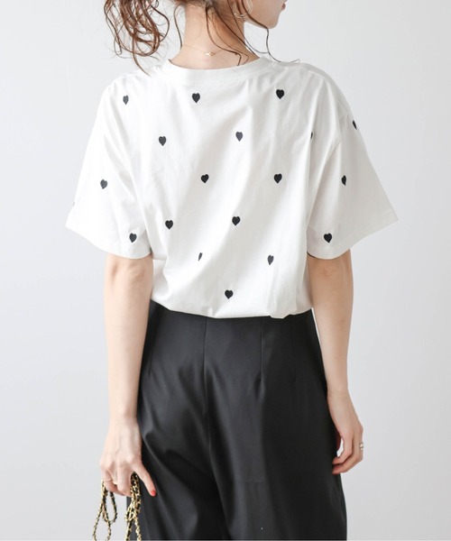 ハート刺繍Tシャツ