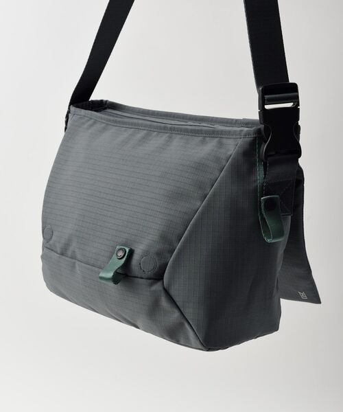 MILESTO Hutte メッセンジャーバッグ L ブラック TRAVEL SHOP MILESTO ショルダーバッグ バッグ Hutte メッセンジャー
