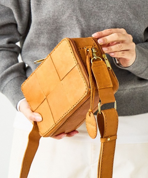 ショルダーバッグ バッグ お財布ショルダーバッグ レディース 本革