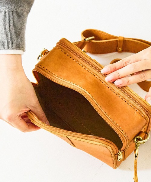 半値以下　バーバリー　キャメル　シンプル　ショルダーバッグ BURBERRY - 半値以下 バーバリー キャメル シンプル ショルダーバッグ