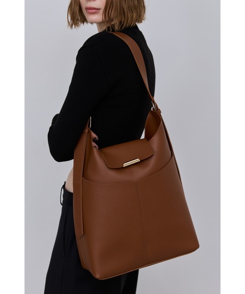 ✨完売品✨PORTER SQUARE ショルダーバッグ レザー un/neu ショルダーバッグ バッグ 2WAYバーフラップスクエアBIG