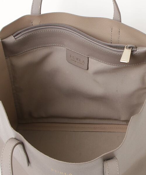 「FURLA」 ハンドバッグ - グレー レディースの画像