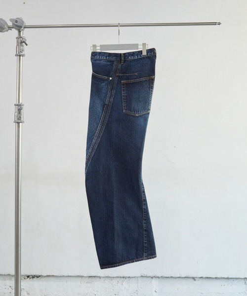 ジーンズ 3D TWISTED WIDE LEG JEANS メンズの画像