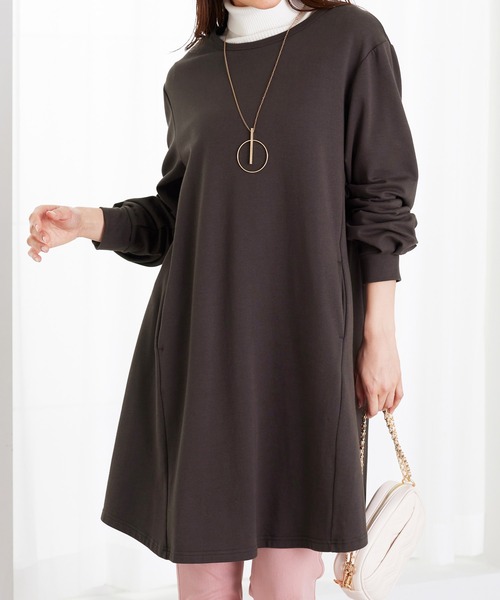 BELLUNA PLUS（ベルーナプラス） ワンピース 吸湿発熱ポンチ素材