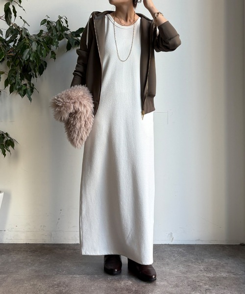 美品！DouDou ブークレーダンボールタンクワンピース　今期ホワイト ブークレーダンボールタンクワンピース（ワンピース）｜DouDou