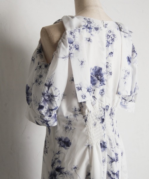 tocco closet ワンピース リボン付きオフショルフラワープリント