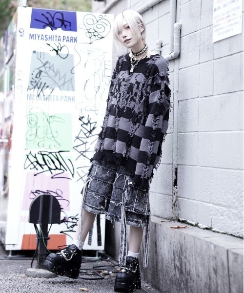 REFLEM（レフレム） ニット セーター 「REFLEM/レフレム」ダメージ