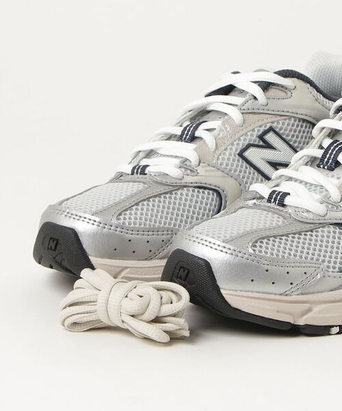 新品 newbalance スニーカー シルバー 23cm New Balance（ニューバランス） ローカットスニーカー 23.5cm シルバー