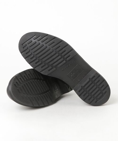 「Dr. Martens」 シューズ - ブラック メンズの画像