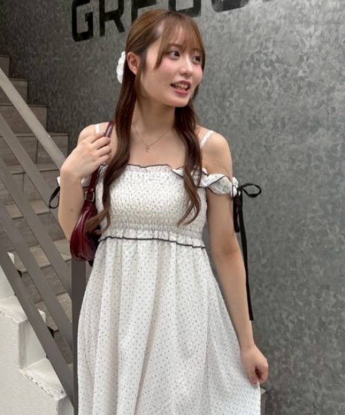 continuer de NICE CLAUP ワンピース 2wayシャーリングロング