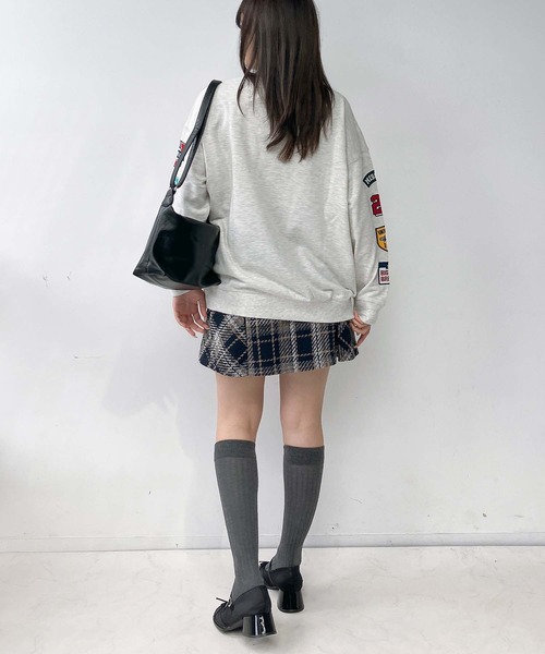 AS KNOW AS（アズノゥアズ） トレーナー スウェット ワッペンと刺繍