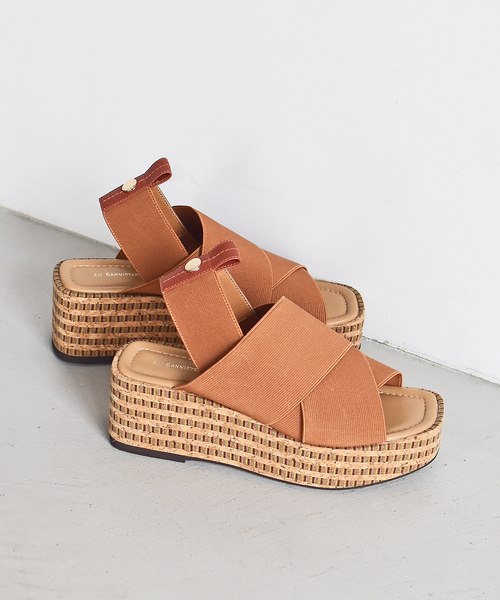 Au BANNISTER（オゥ バニスター） サンダル エラスティッククロス