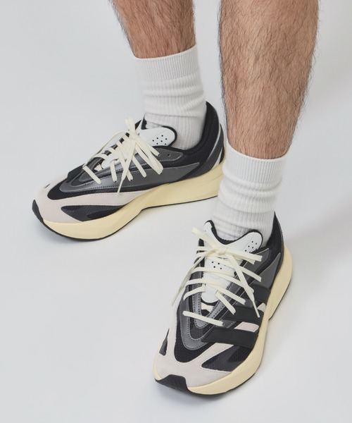 adidas（アディダス） スニーカー adidas LIGHTBLAZE U メンズ