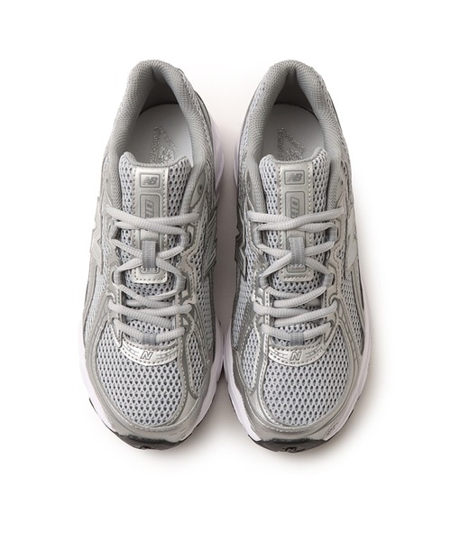 「新品未使用」 なんと半額New Balance U740GS2 スニーカー 新品未使用」 なんと半額New Balance U740GS2 スニーカー - メルカリ