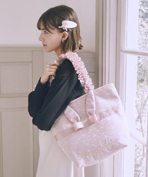 Maison de FLEUR（メゾンドフルール） トートバッグ ラビットフリル
