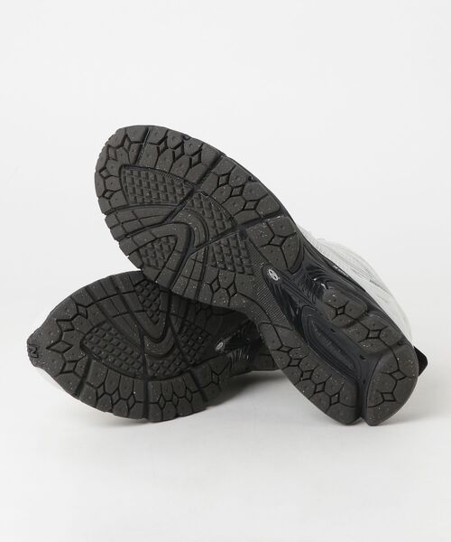 「New Balance」 ローカットスニーカー 27 ホワイト メンズの画像