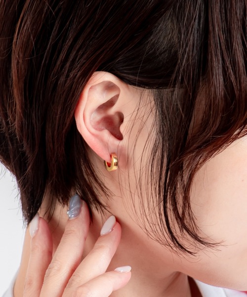 TOM WOOD ピアス (片耳用) ゴールド TOM WOOD（トムウッド） ピアス 「TOMWOOD」Beck Huggies Gold