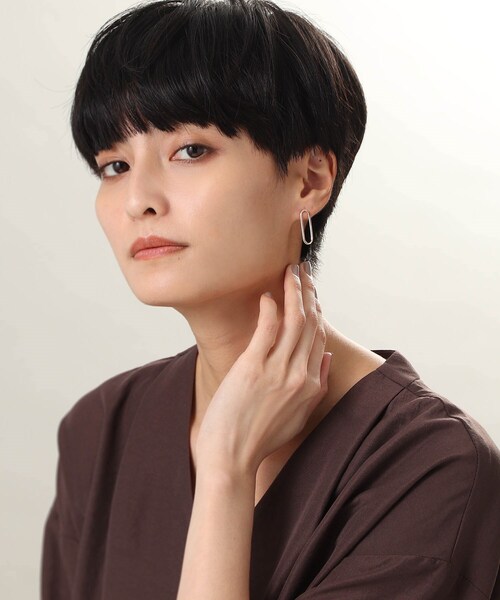 COCOSHNIK ピアス K10中空オーバルシェイプ スタッドピアス レディース 