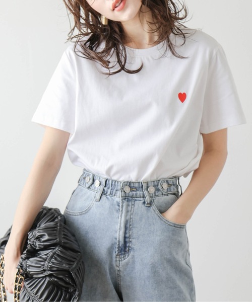 PLAY ブラック Tシャツ ハート刺繍 (新品) ミニハート刺繍ベーシックTシャツ – BLACKOUT