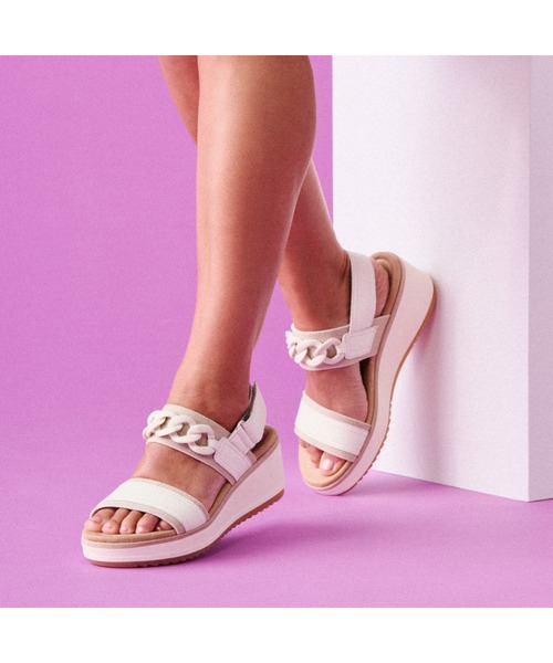 Clarks（クラークス） サンダル Wrenly Eve / レンリーイヴ（オフ