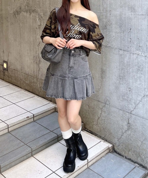⭐︎新品未使用タグ付き⭐︎one u トップス INGNI（イング） tシャツ ワンショルスウェットロゴトップス
