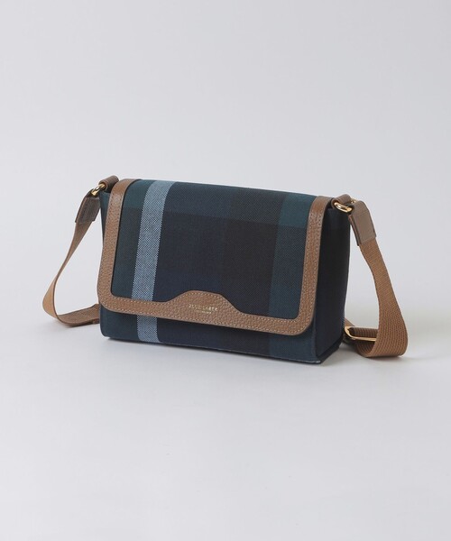 BLUE LABEL CRESTBRIDGE（ブルーレーベルクレストブリッジ
