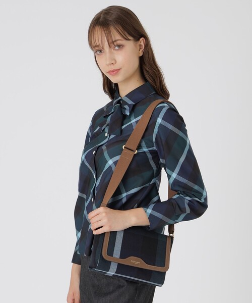 BLUE LABEL CRESTBRIDGE（ブルーレーベルクレストブリッジ