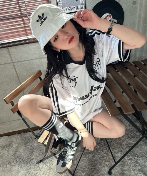 8 「8(eight)」 「GRL」半袖Tシャツ MEDIUM オフホワイト メンズ