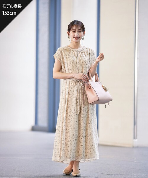 Tiaclasse ワンピース 「洗える」花柄シフォン衿ギャザーワンピース