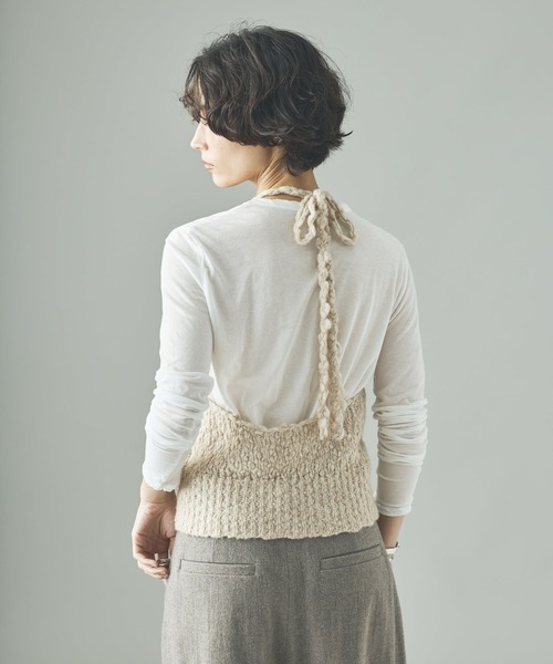 Curensology スムースホルターネックニットプルオーバー今季新品 Curensology（カレンソロジー）の「Curensology(カレンソロジー