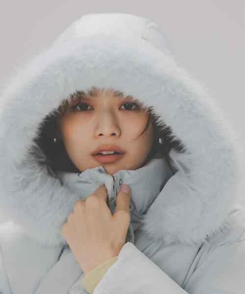 NATURAL BEAUTY BASIC ダウンジャケット　レディースSサイズ NATURAL BEAUTY BASIC ダウンコート ダウンジャケット フード