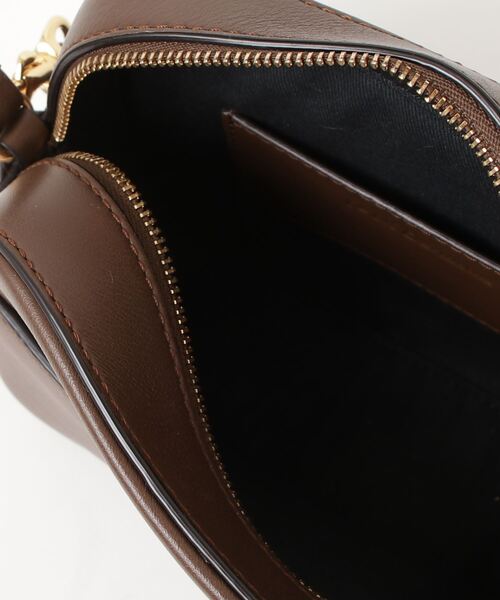 【マチ】J&M DAVIDSON エリソン ショルダーバッグ レザー 茶 J&M Davidson（ジェイアンドエムデヴィッドソン）の「エリソン