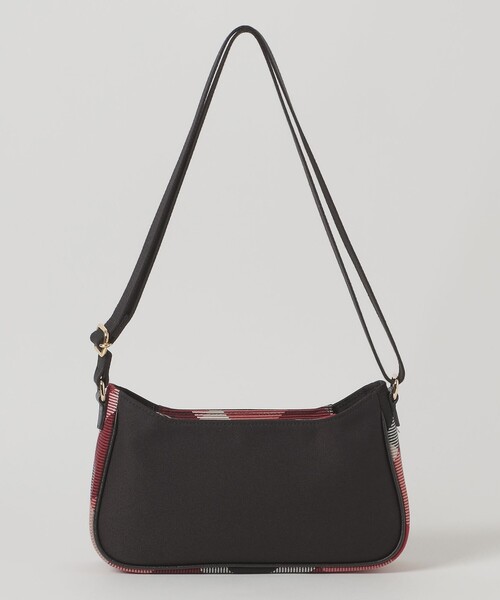 BLUE LABEL CRESTBRIDGE（ブルーレーベルクレストブリッジ