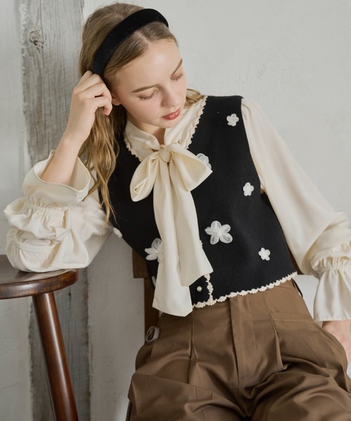 ベスト ジレ tulle flower knit vest / チュールフラワー付き